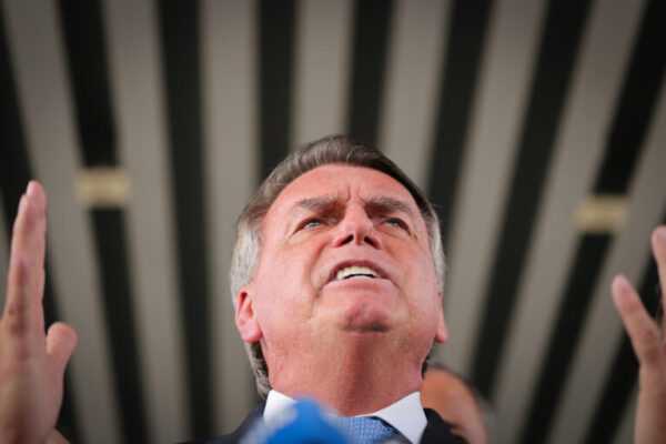 Datafolha: 67% dizem que Bolsonaro necessitaria desistir de candidatura datafolha:-67%-dizem-que-bolsonaro-deveria-desistir-de-candidatura
