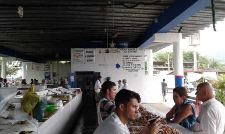 mercado-do-peixe-de-ubatuba-tem-funcionamento-normal-durante-feriado