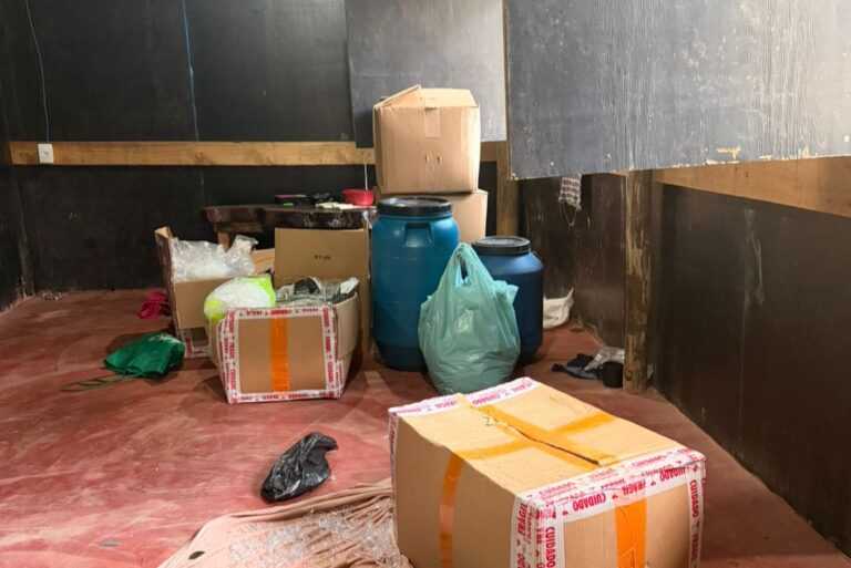 policia-descobre-laboratorio-de-drogas-em-ubatuba-durante-operacao