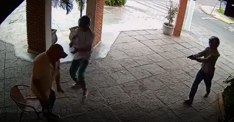 policia-civil-prende-dupla-suspeita-de-roubar-mais-de-r$-130-mil-em-joias-de-turista-em-ubatuba