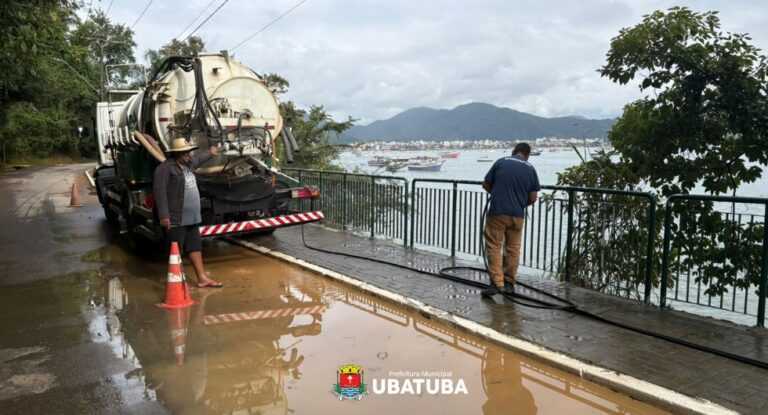 Sec. de Infraestrutura age na drenagem da Estrada do Caisão sec.-de-infraestrutura-atua-na-drenagem-da-estrada-do-caisao