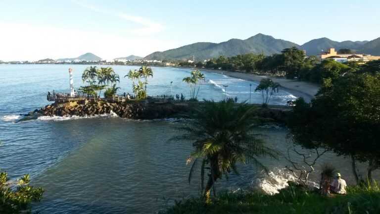 Banhistas encontram corpo em Ubatuba banhistas-encontram-corpo-em-ubatuba