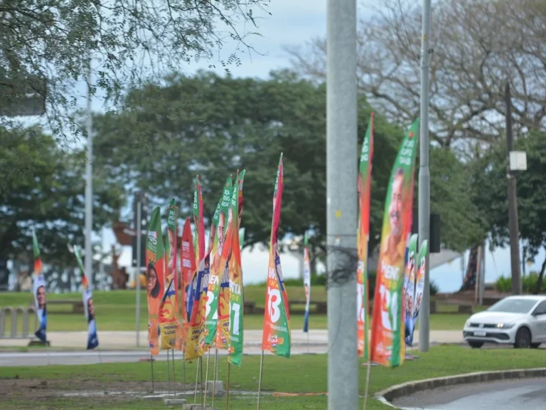 eleicoes:-ruas-e-internet-lideram-denuncias-de-propaganda-irregular-no-litoral-norte