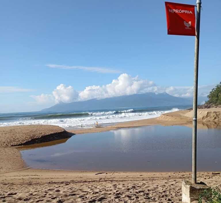 periodo-de-chuvas-deixa-o-litoral-norte-com-25-praias-improprias-para-banho